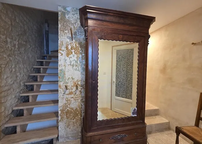 Maison Bézine Centre Ville, Jardin, Sauna * Angulema