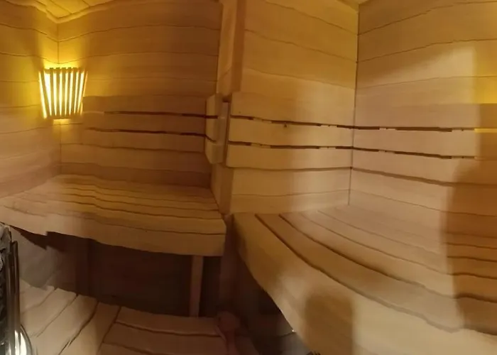 Maison Bézine Centre Ville, Jardin, Sauna Сasa de vacaciones *