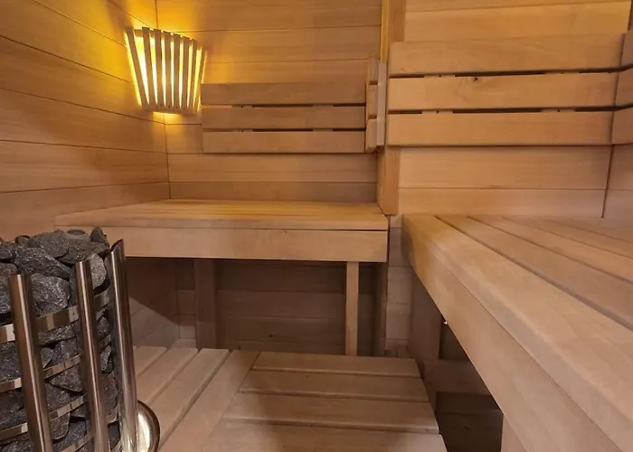 Сasa de vacaciones Maison Bézine Centre Ville, Jardin, Sauna