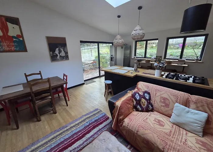 Maison Bézine Centre Ville, Jardin, Sauna Angulema